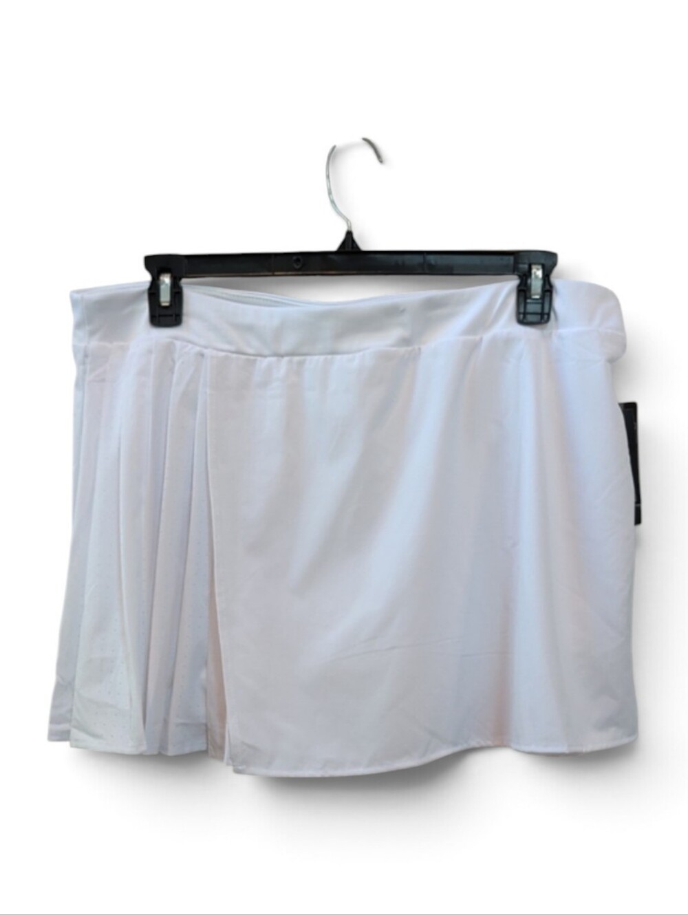 Avia, White Pleated Tennis / Golf Skort. XL